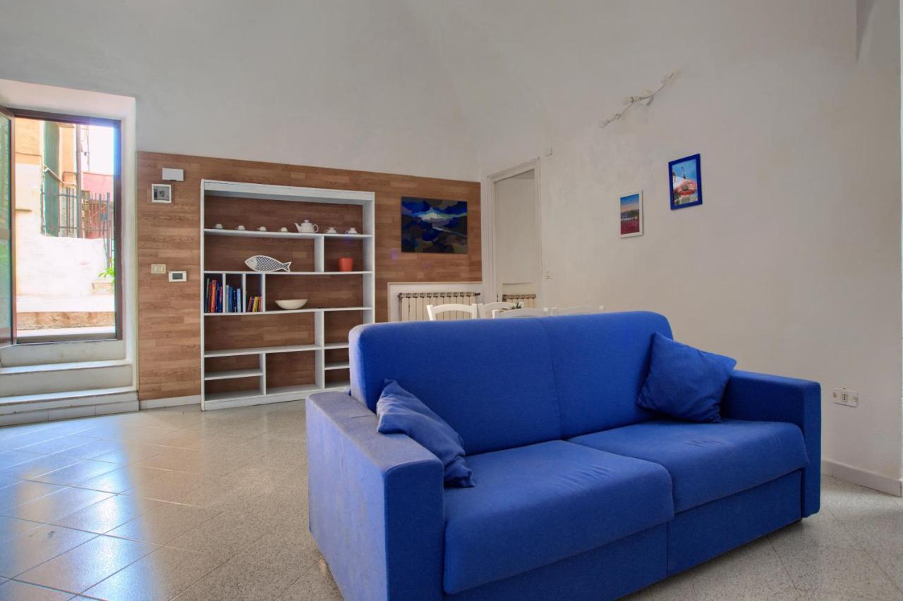 Casa A 2 Passi Dal Mare Con Patio Privato Villa Imperia Exterior photo